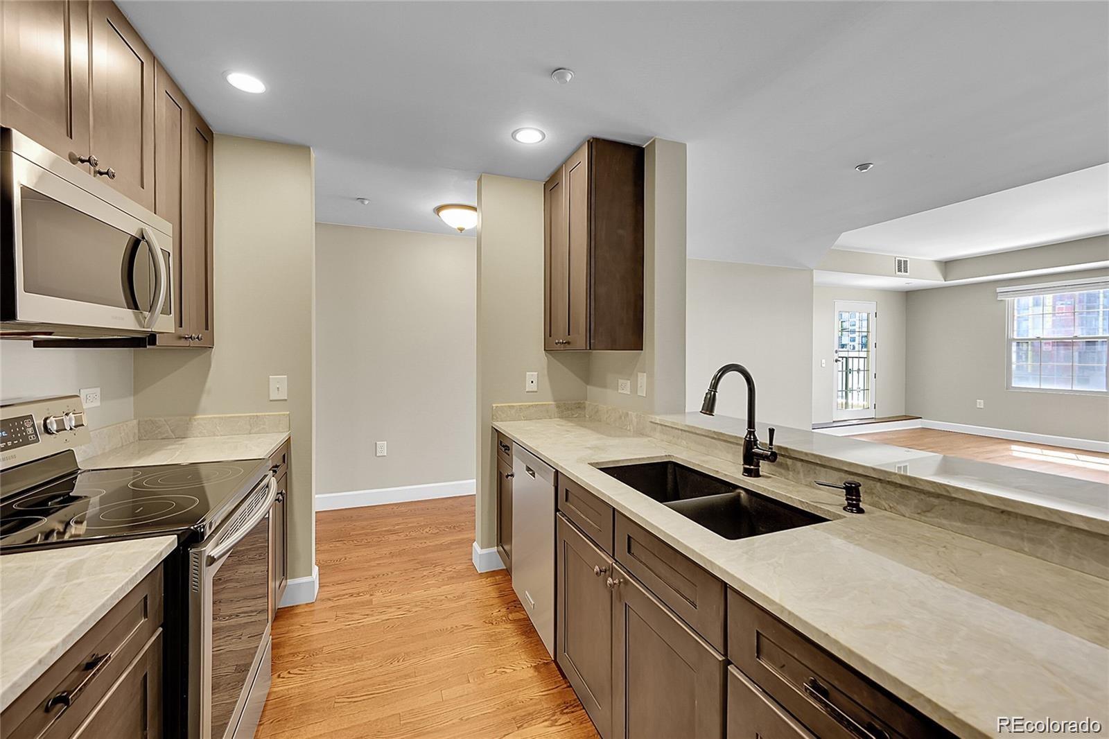 MLS Image #6 for 300 w 11th avenue,denver, Colorado