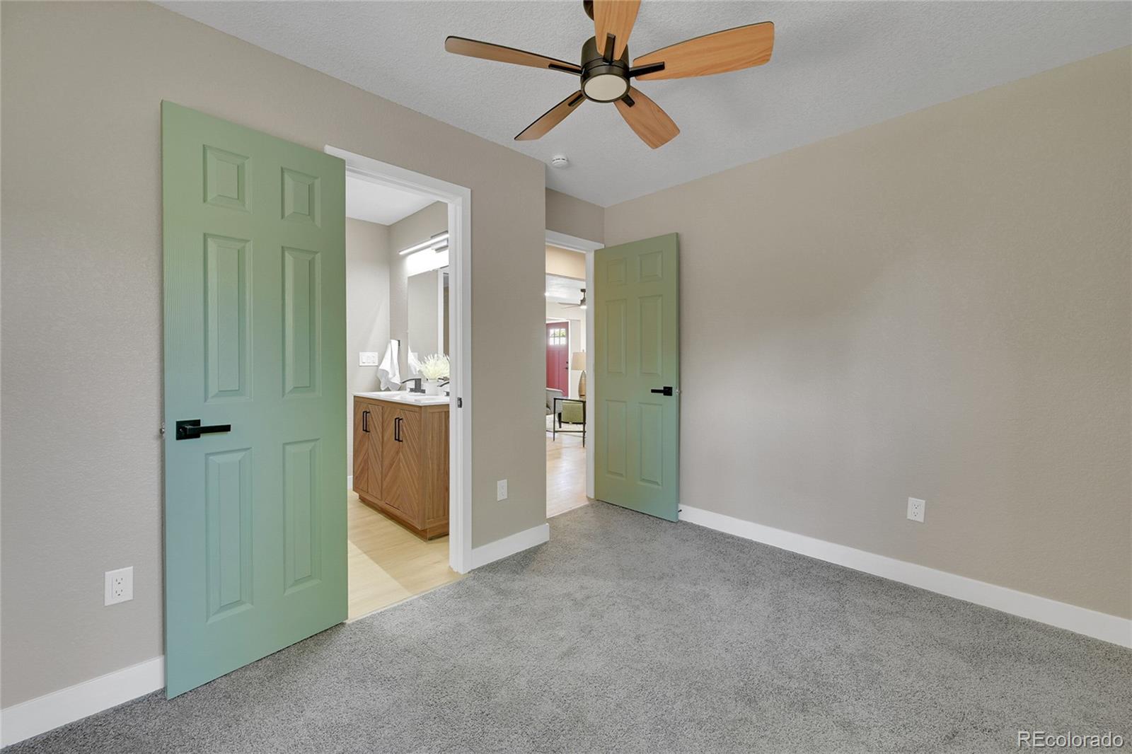 MLS Image #15 for 1596 s stuart street,denver, Colorado