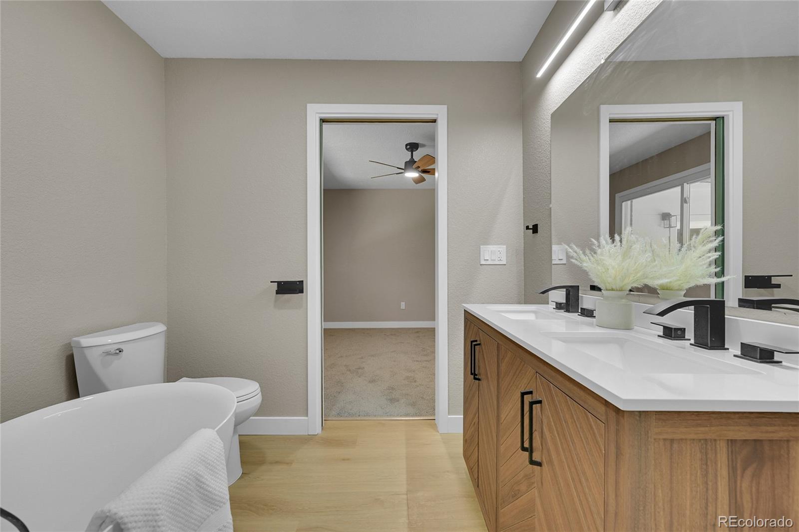 MLS Image #16 for 1596 s stuart street,denver, Colorado