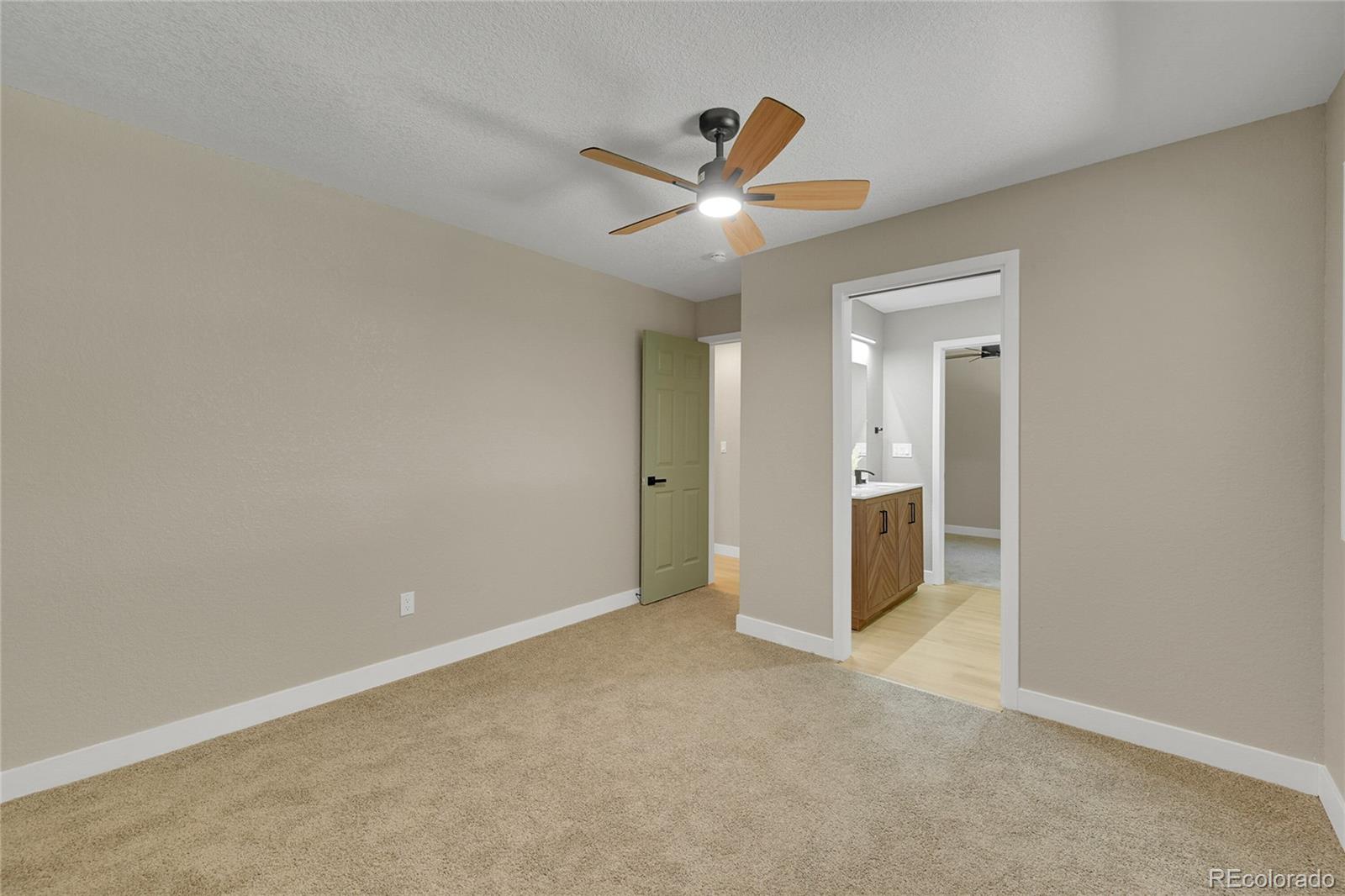 MLS Image #18 for 1596 s stuart street,denver, Colorado