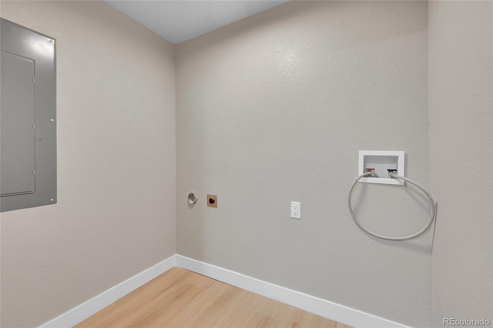 MLS Image #27 for 1596 s stuart street,denver, Colorado