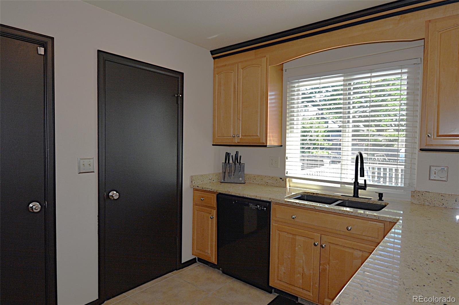 MLS Image #10 for 21518 e powers lane,centennial, Colorado