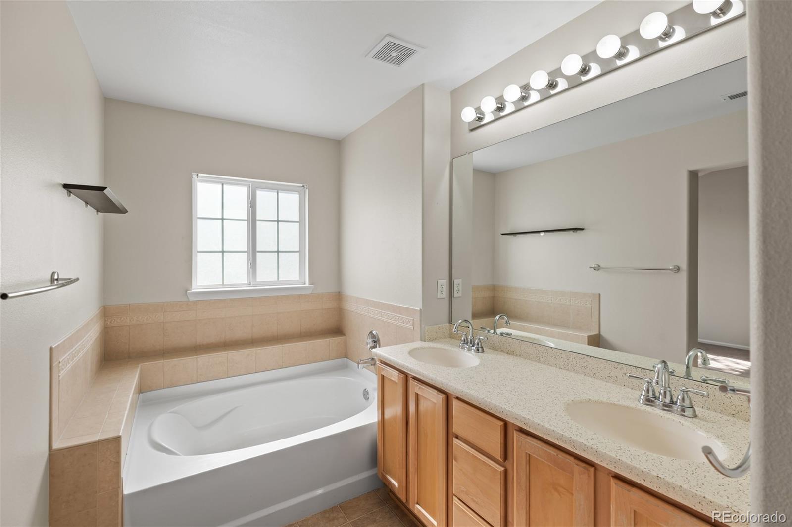 MLS Image #17 for 8399  stonybridge circle,highlands ranch, Colorado