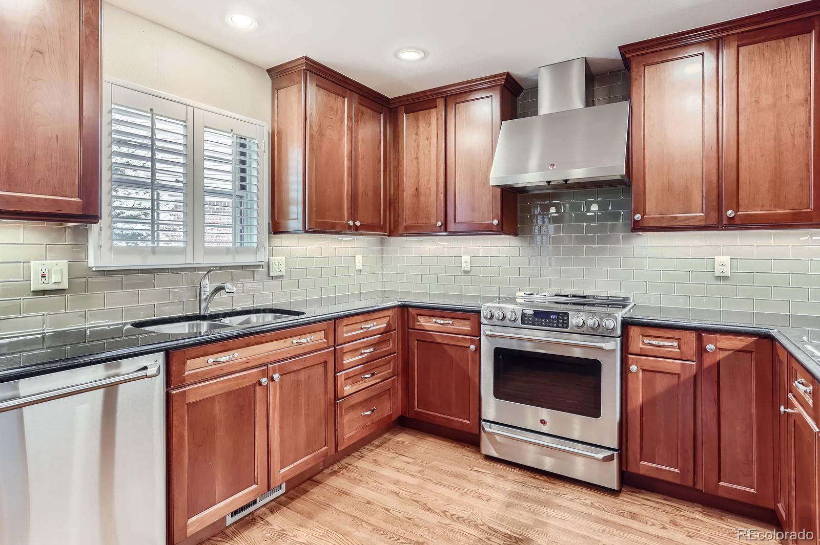 MLS Image #4 for 6731 s kearney court,centennial, Colorado