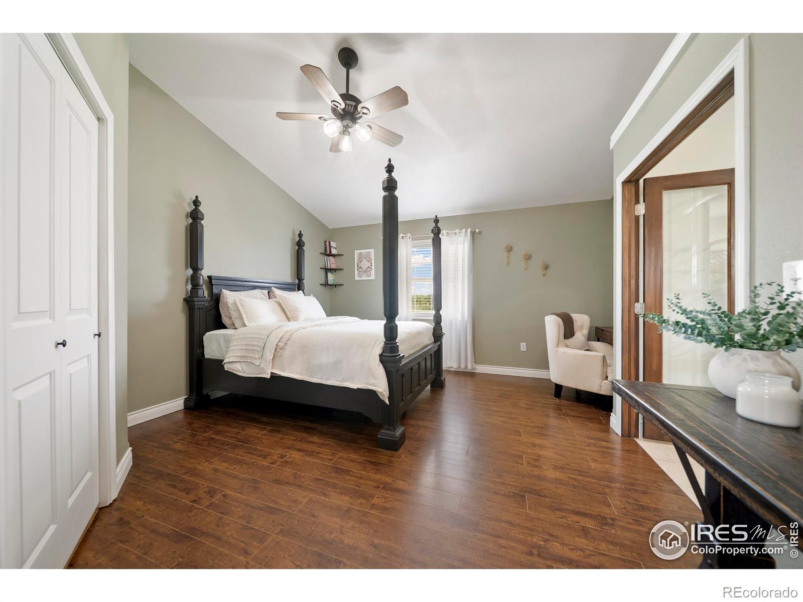 MLS Image #13 for 34427  county road ,hillrose, Colorado