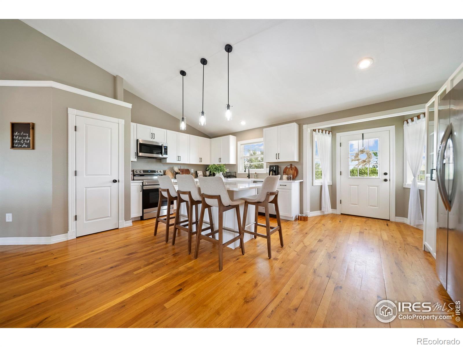 MLS Image #5 for 34427  county road ,hillrose, Colorado