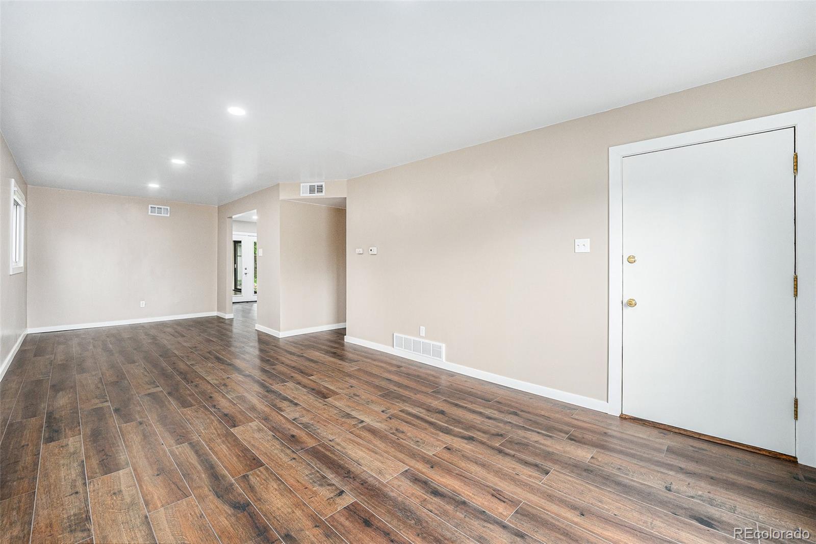 MLS Image #2 for 1001  victor street,aurora, Colorado