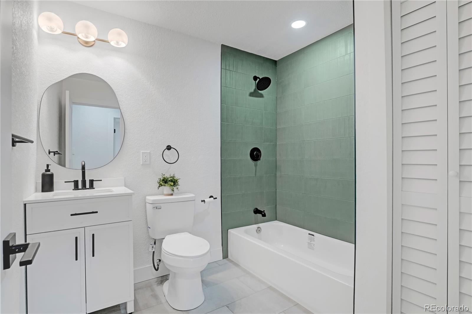 MLS Image #27 for 3055 s winona court,denver, Colorado