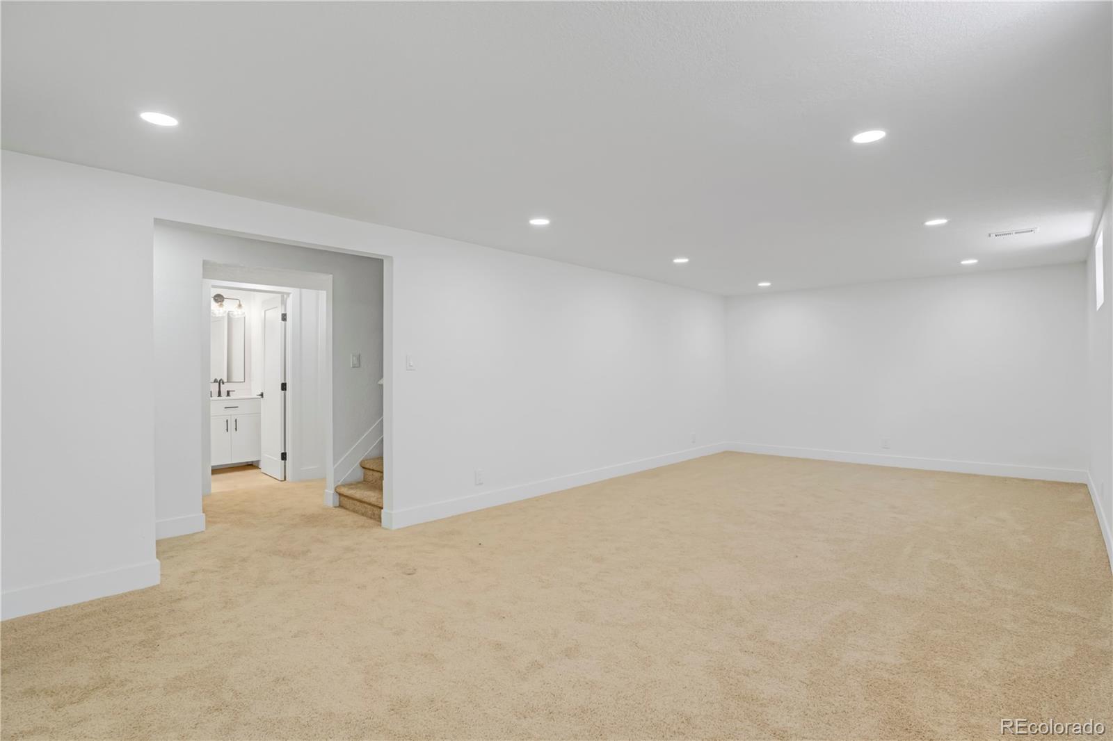 MLS Image #32 for 3055 s winona court,denver, Colorado