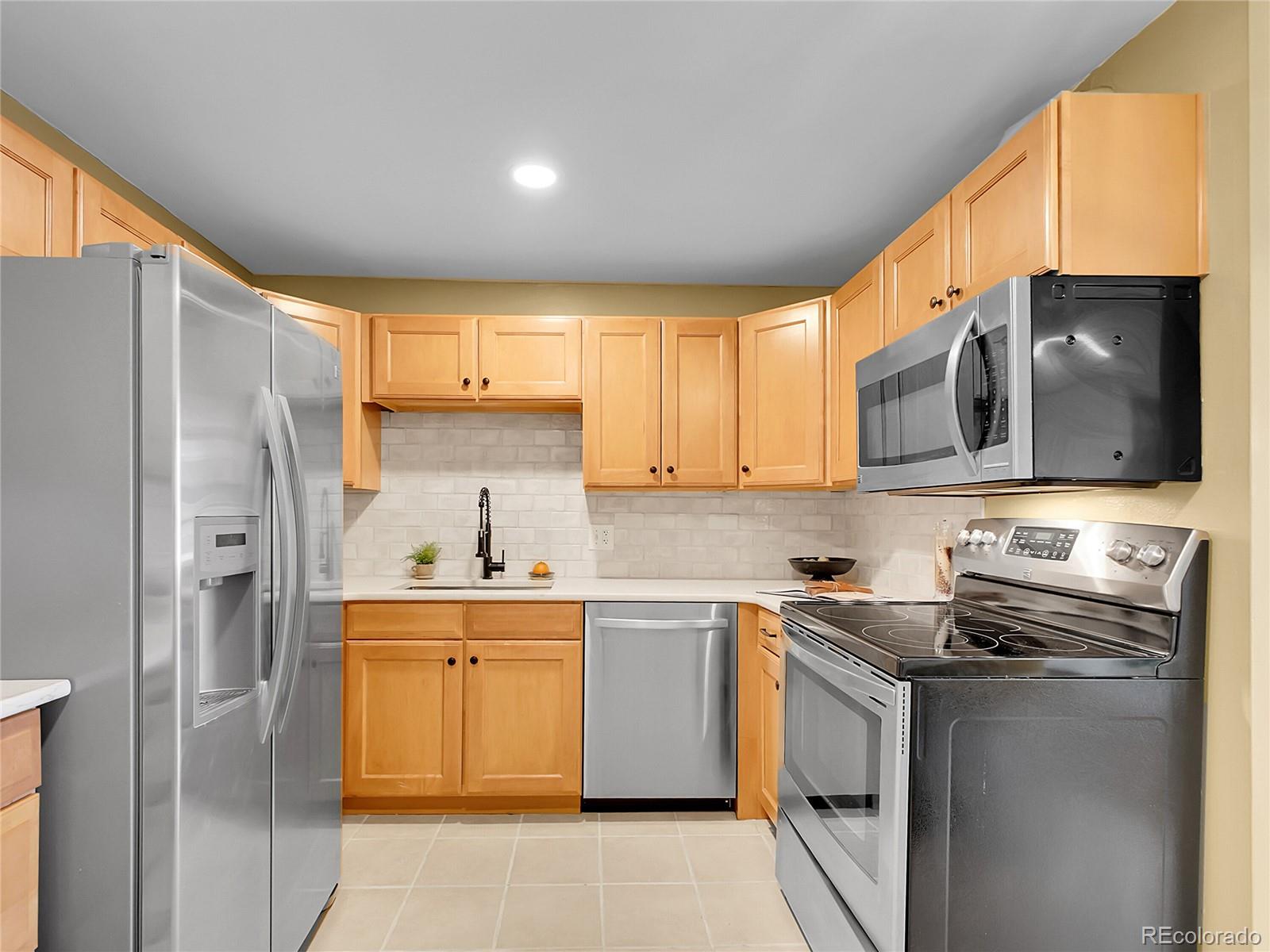 MLS Image #23 for 1050 n lafayette street,denver, Colorado