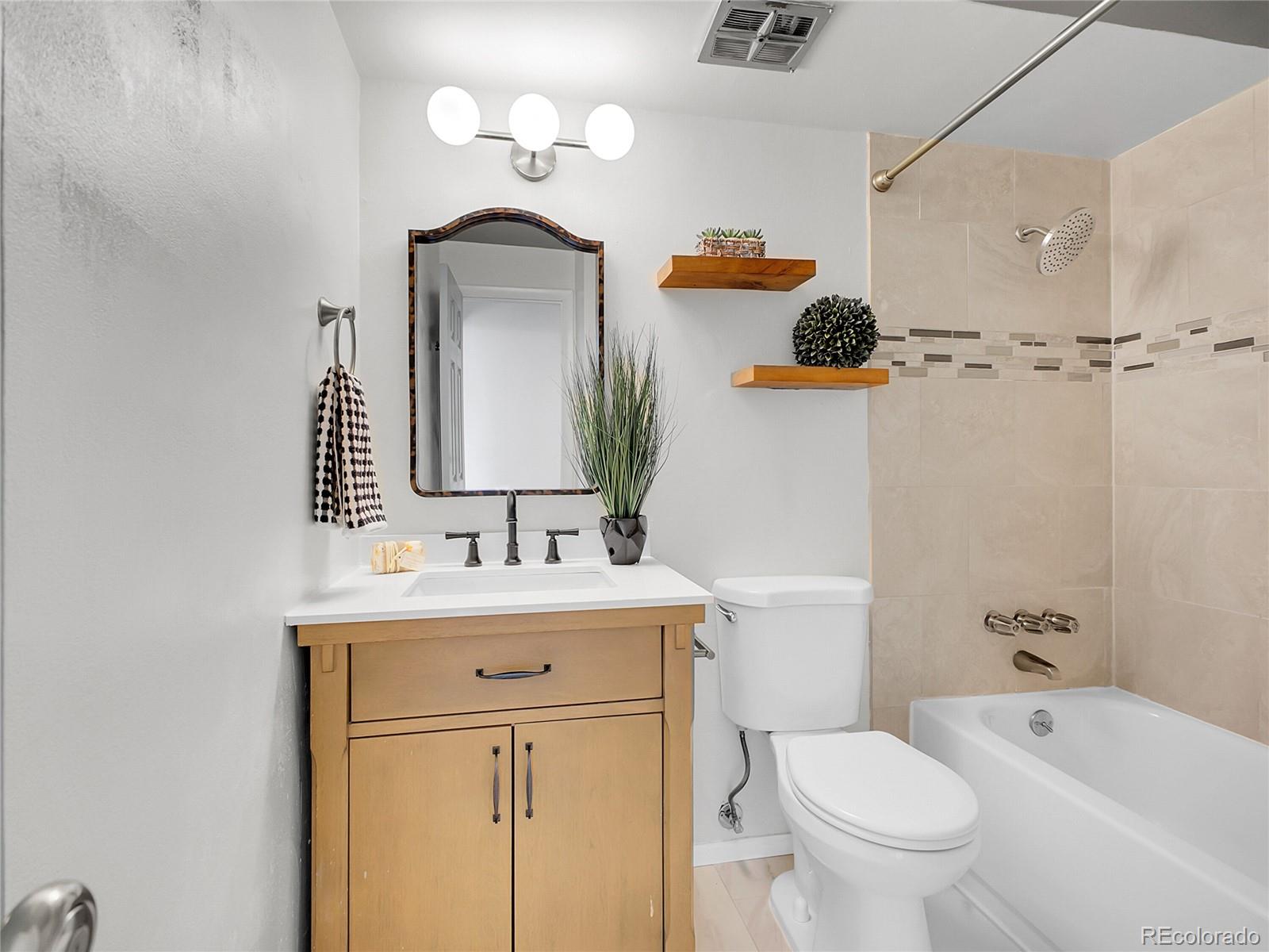 MLS Image #35 for 1050 n lafayette street,denver, Colorado