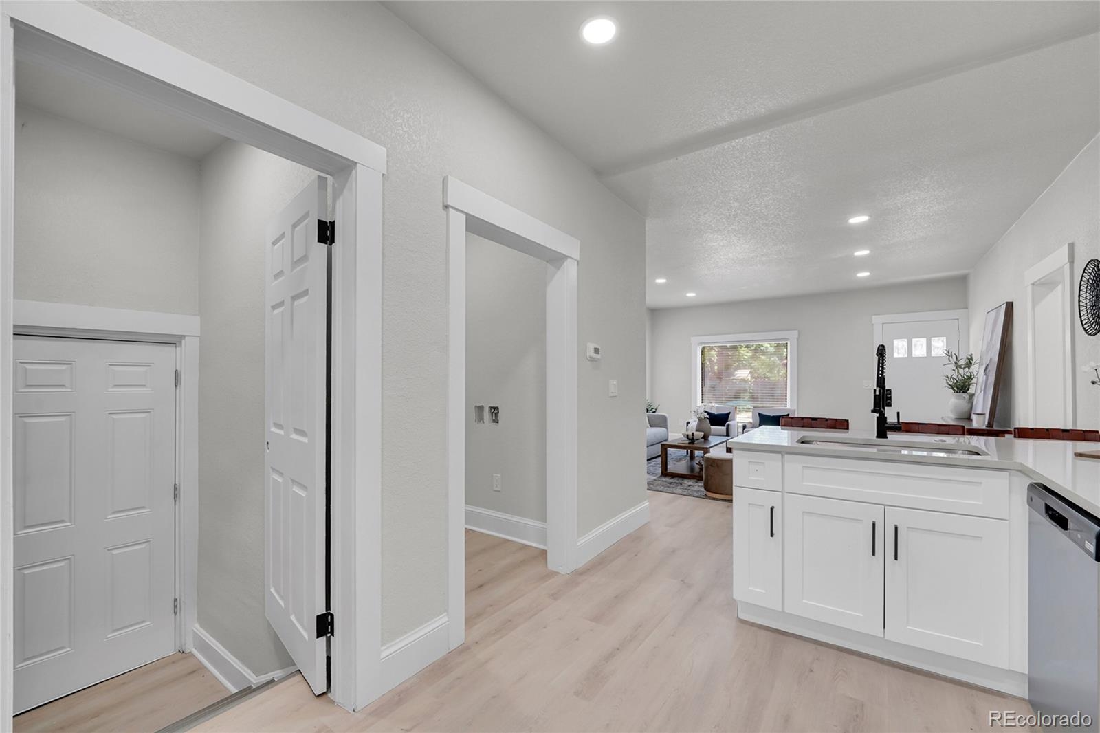 MLS Image #10 for 8801 e 16 avenue,denver, Colorado