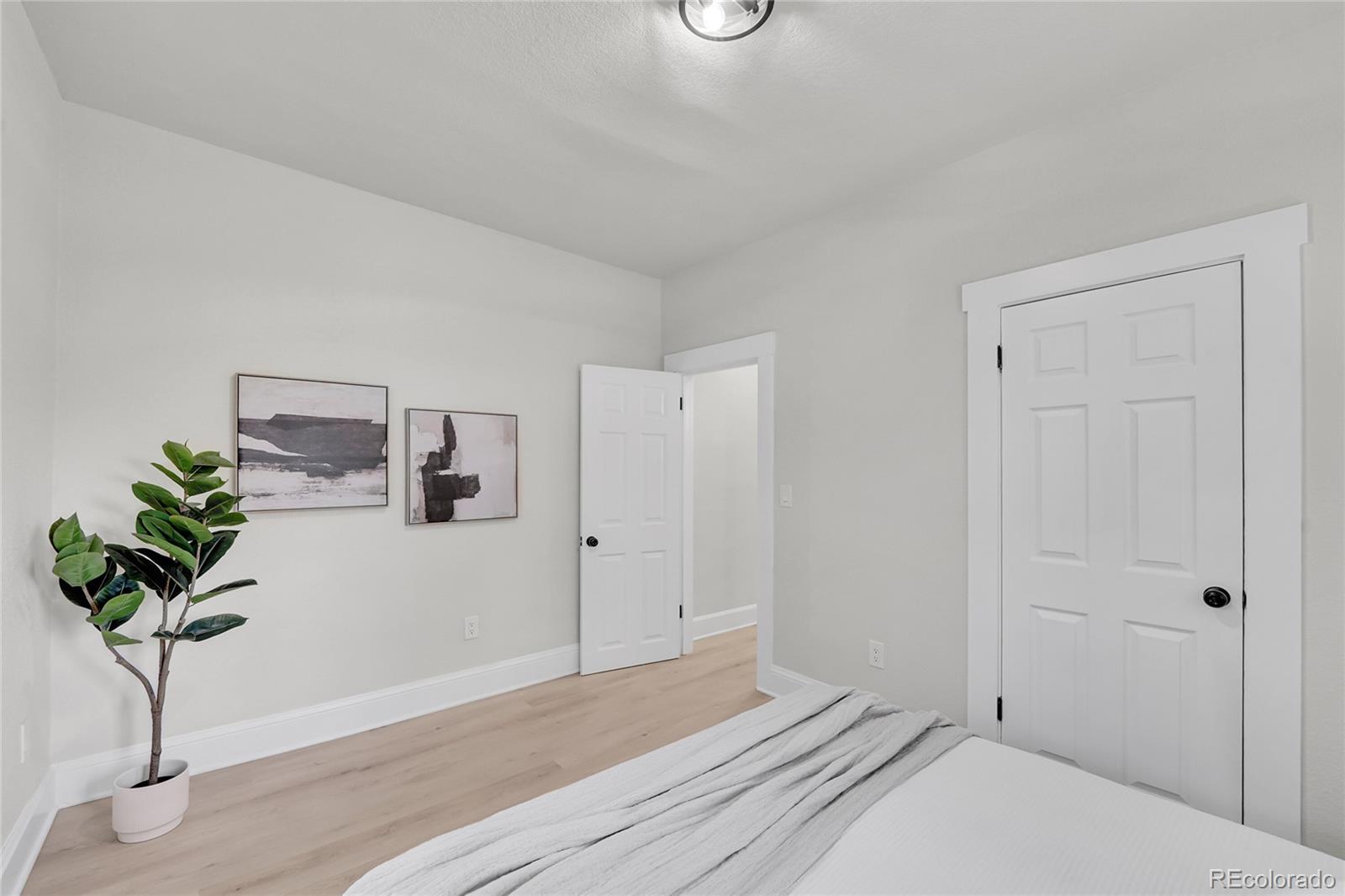 MLS Image #13 for 8801 e 16 avenue,denver, Colorado