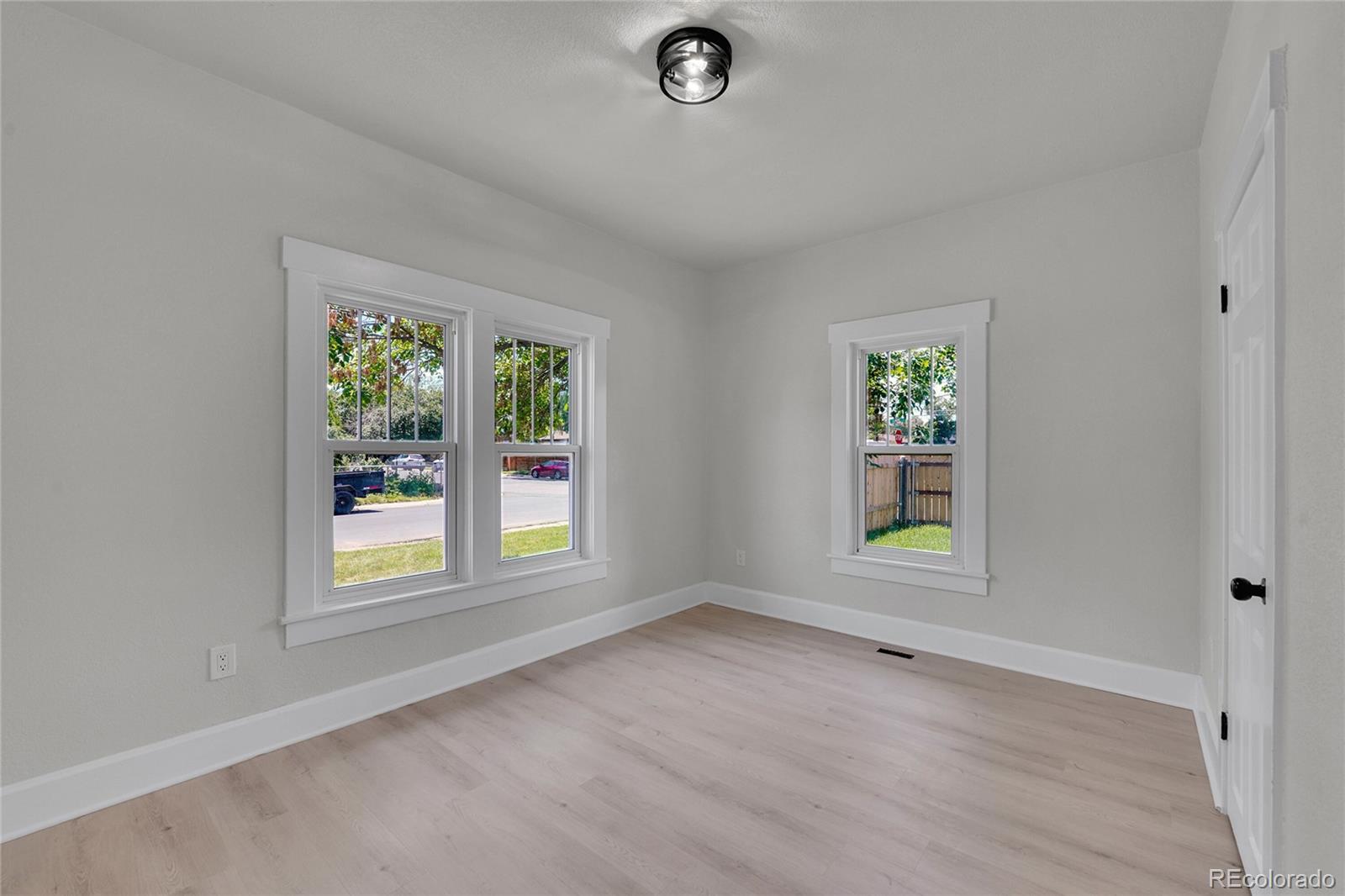 MLS Image #16 for 8801 e 16 avenue,denver, Colorado