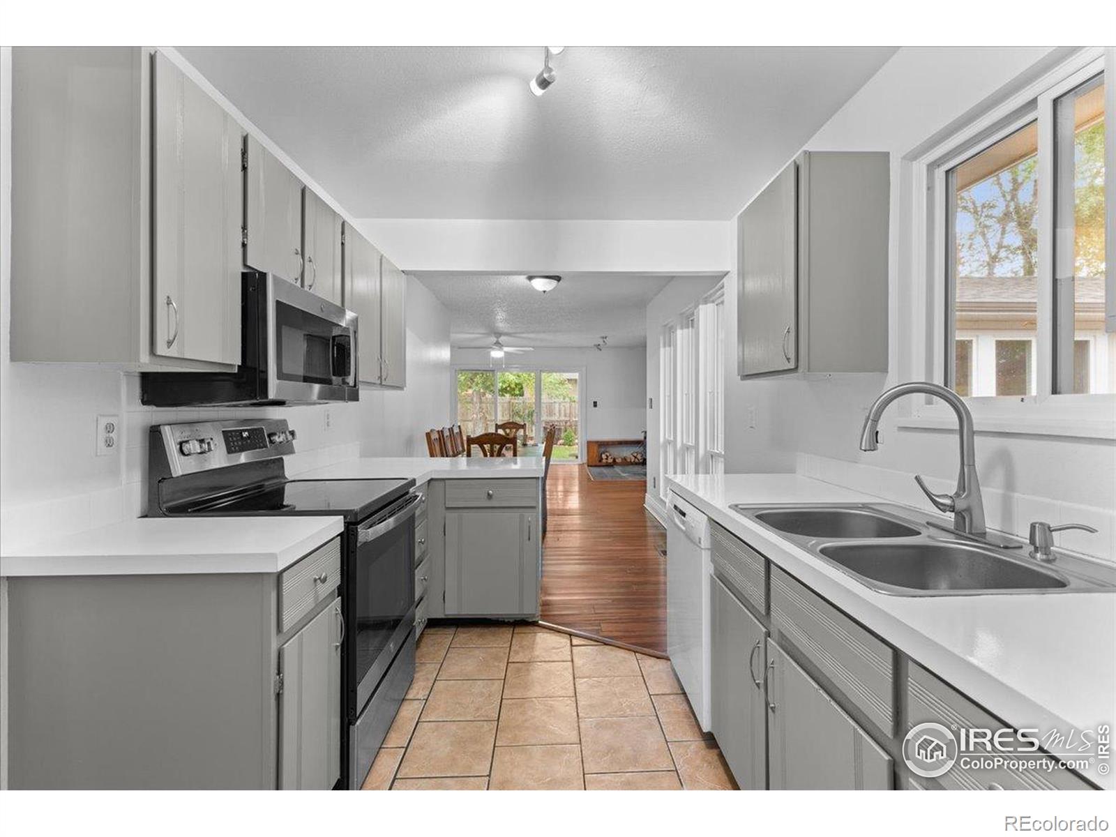 MLS Image #13 for 3421  surrey lane,fort collins, Colorado