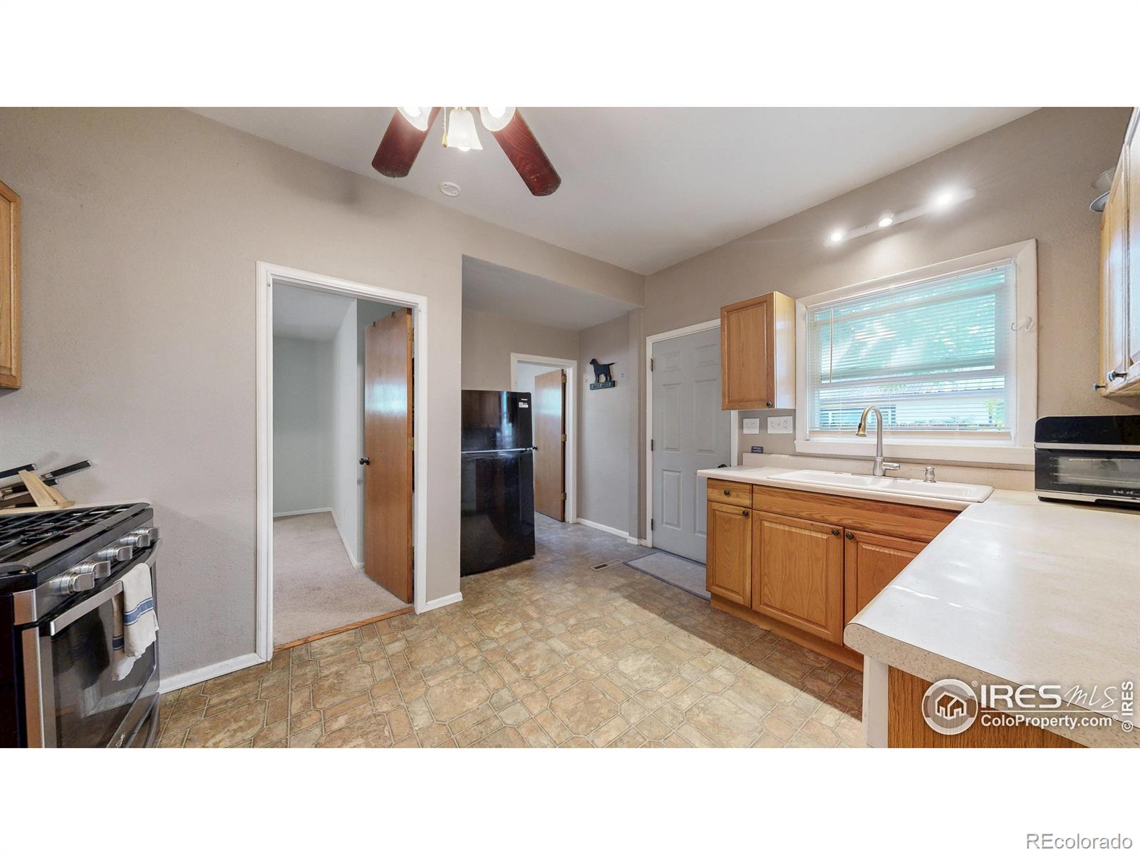 MLS Image #5 for 143 w 10th street,loveland, Colorado