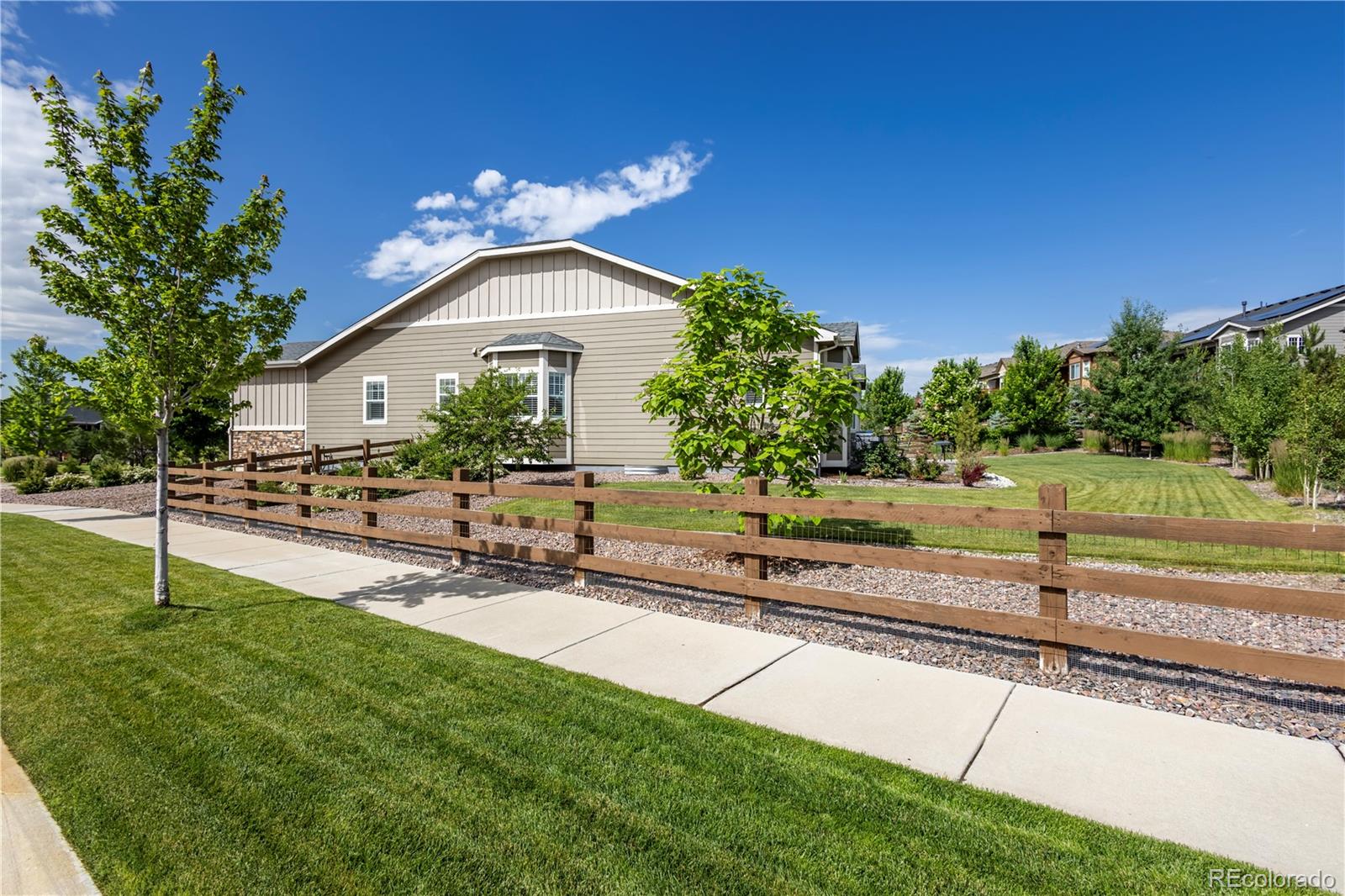 MLS Image #3 for 26722 e peakview place,aurora, Colorado
