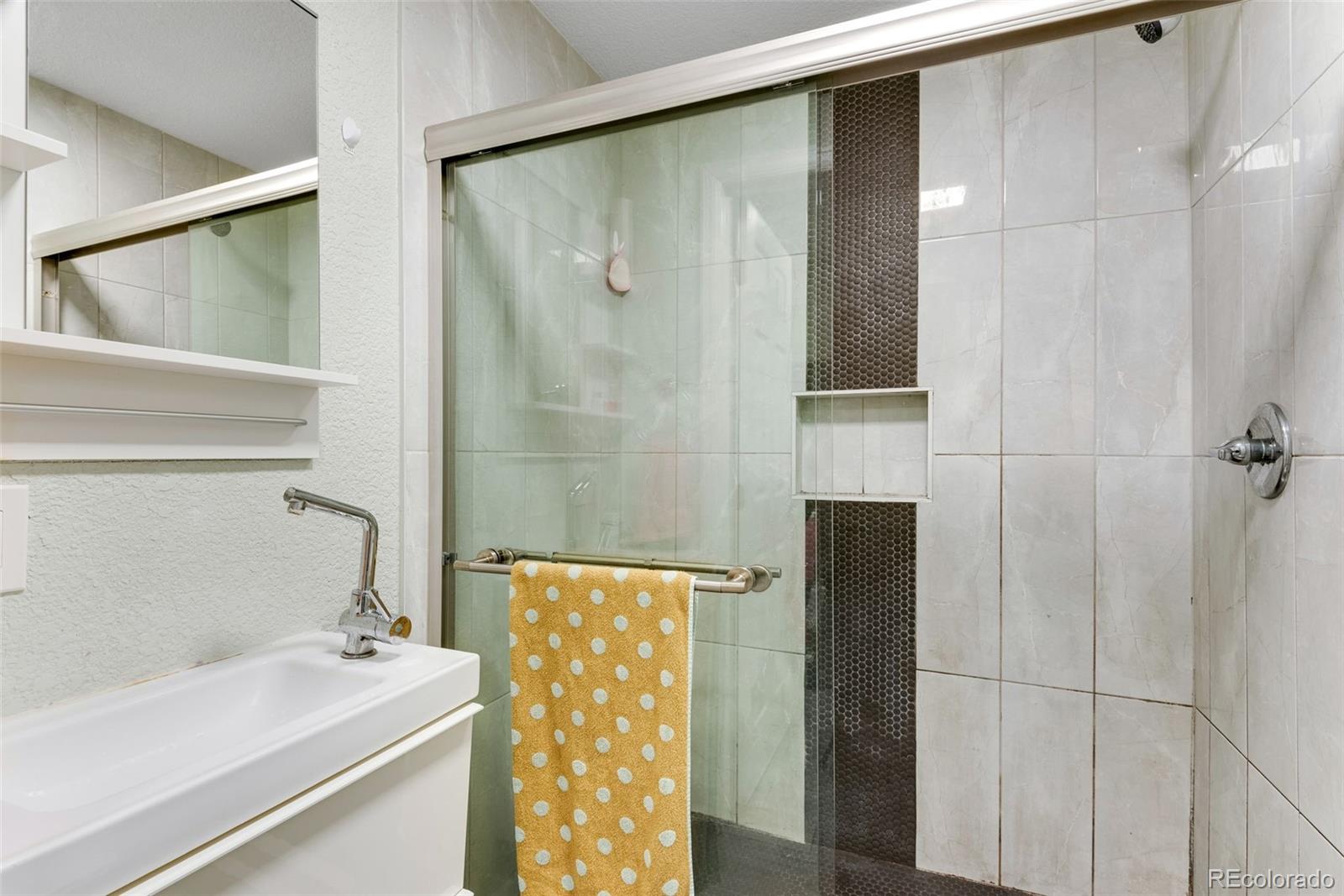 MLS Image #41 for 12377 e harvard drive,aurora, Colorado
