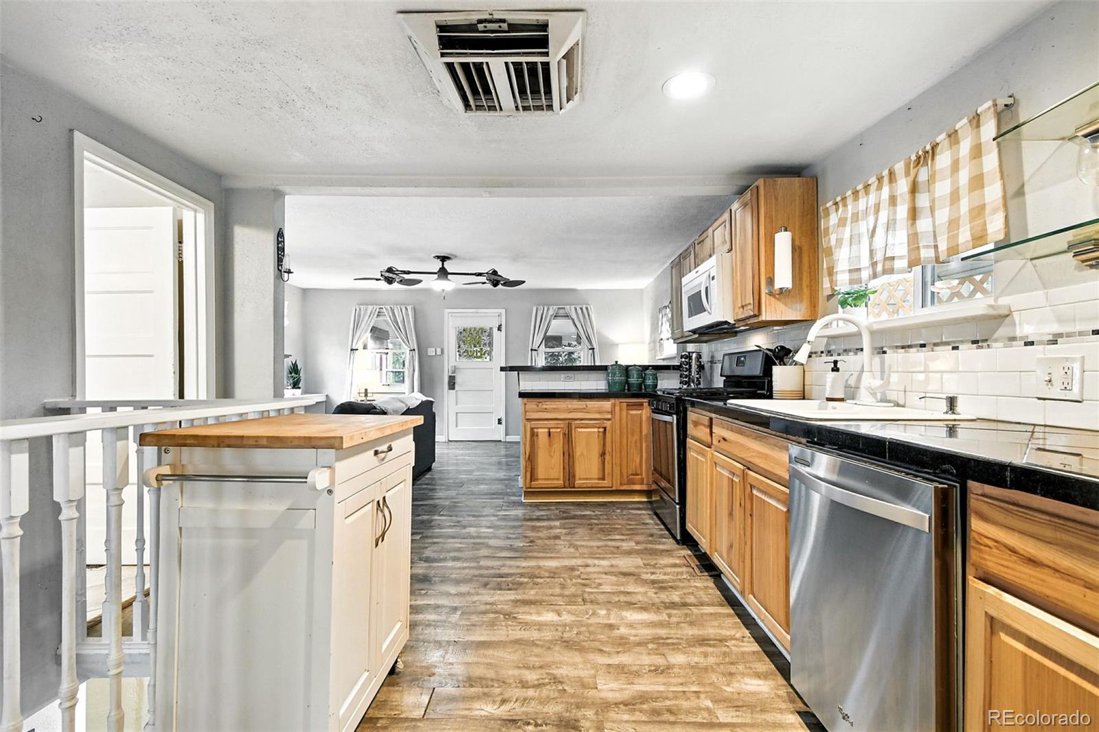 MLS Image #7 for 2962 s galapago street,englewood, Colorado