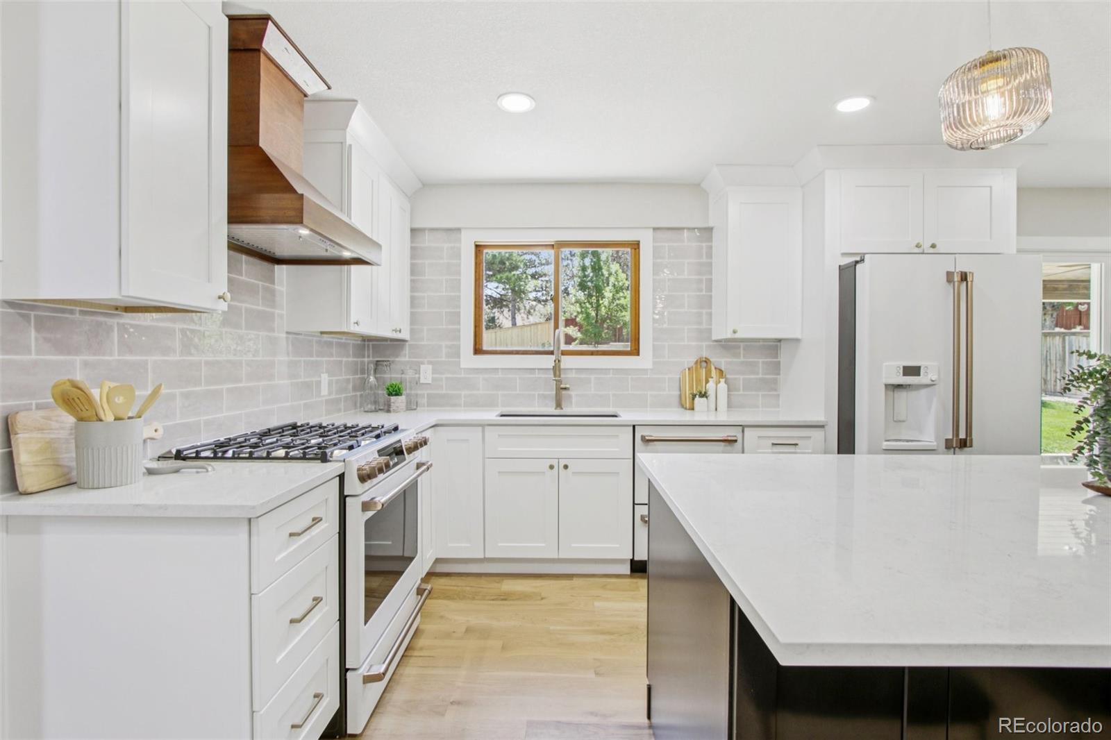MLS Image #10 for 9810  venneford ranch road,highlands ranch, Colorado