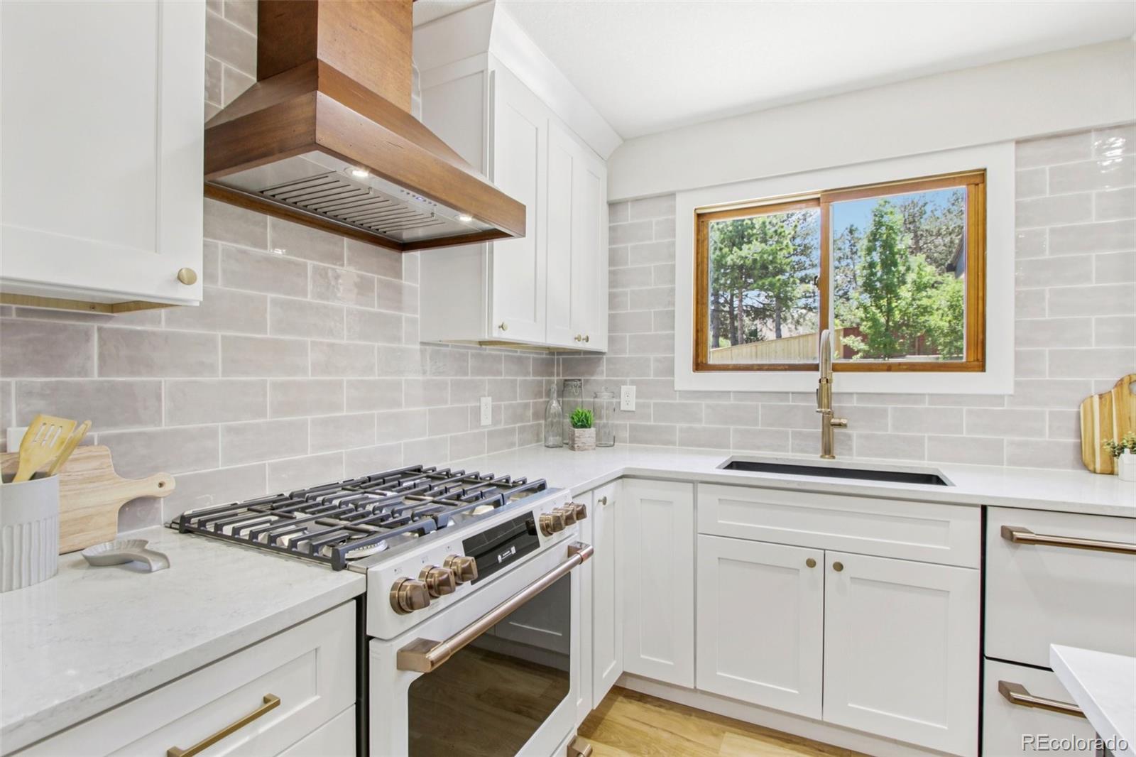 MLS Image #12 for 9810  venneford ranch road,highlands ranch, Colorado