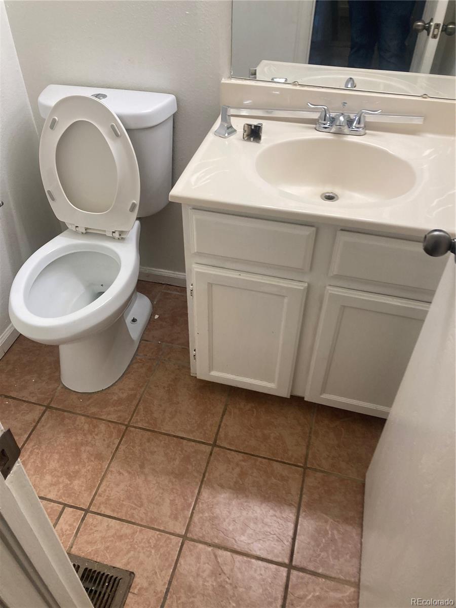 MLS Image #4 for 482 s kalispell way,aurora, Colorado