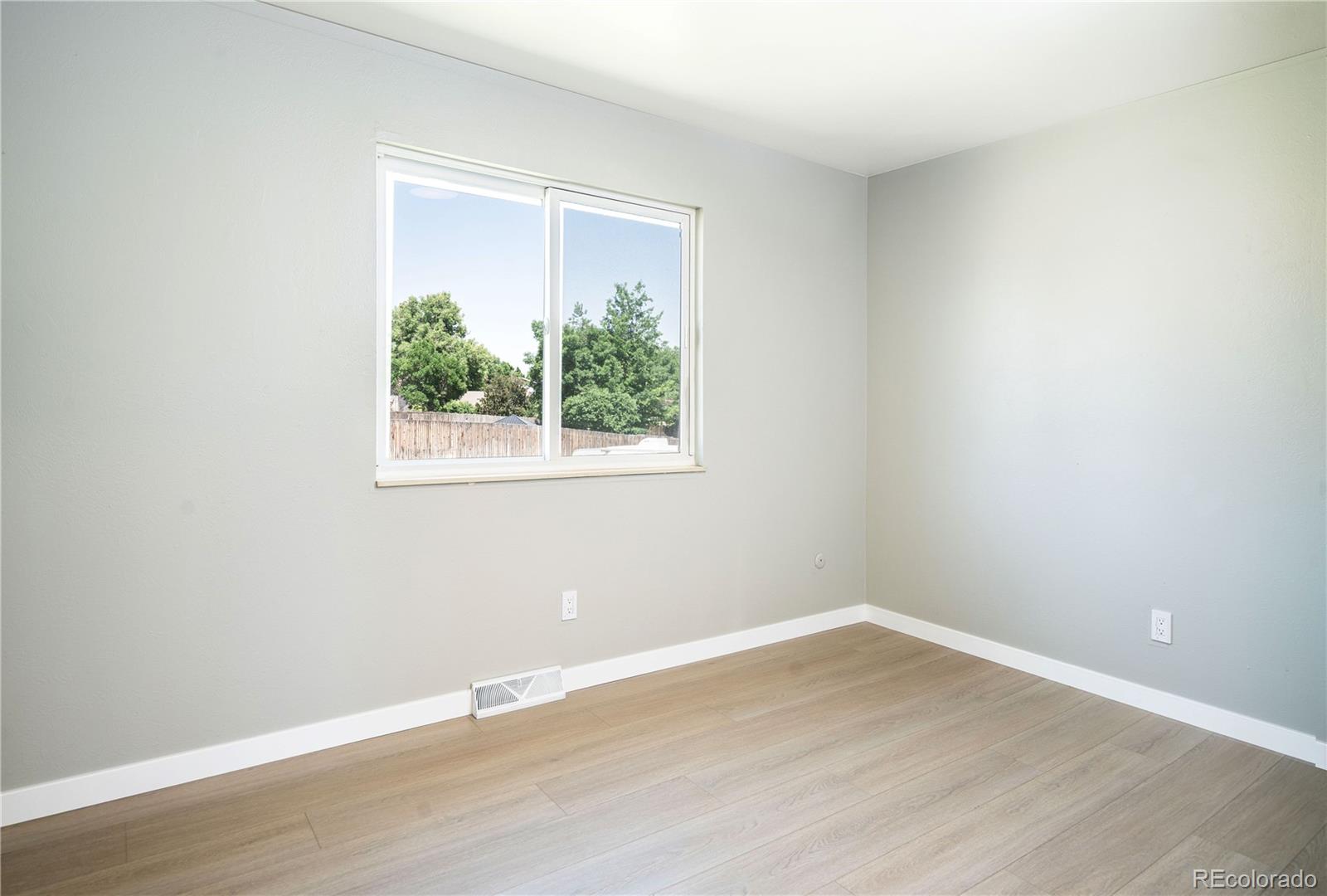 MLS Image #10 for 10932 w 107th avenue,broomfield, Colorado