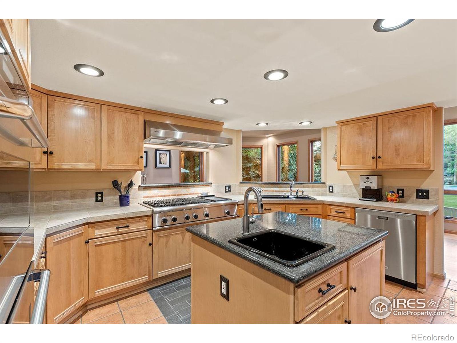 MLS Image #14 for 5207  honeylocust court,fort collins, Colorado