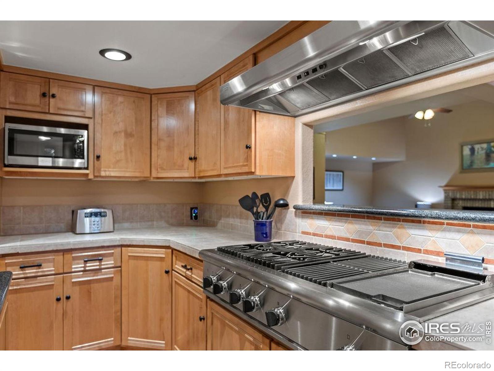 MLS Image #17 for 5207  honeylocust court,fort collins, Colorado