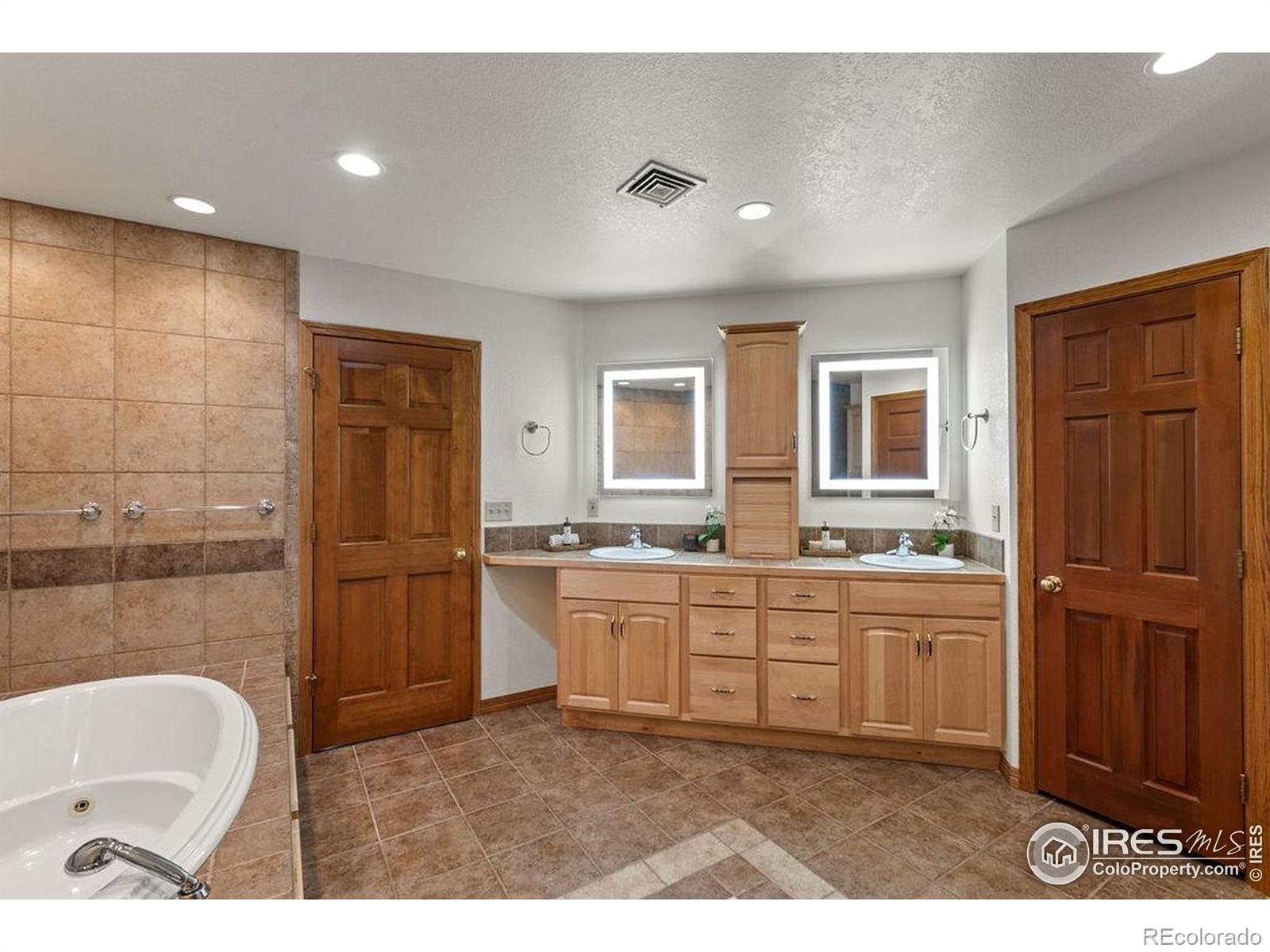 MLS Image #27 for 5207  honeylocust court,fort collins, Colorado