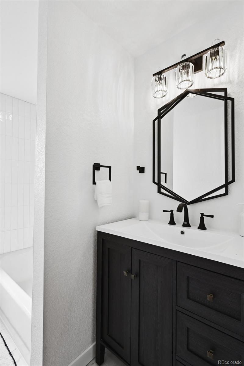MLS Image #11 for 290  beryl way,broomfield, Colorado