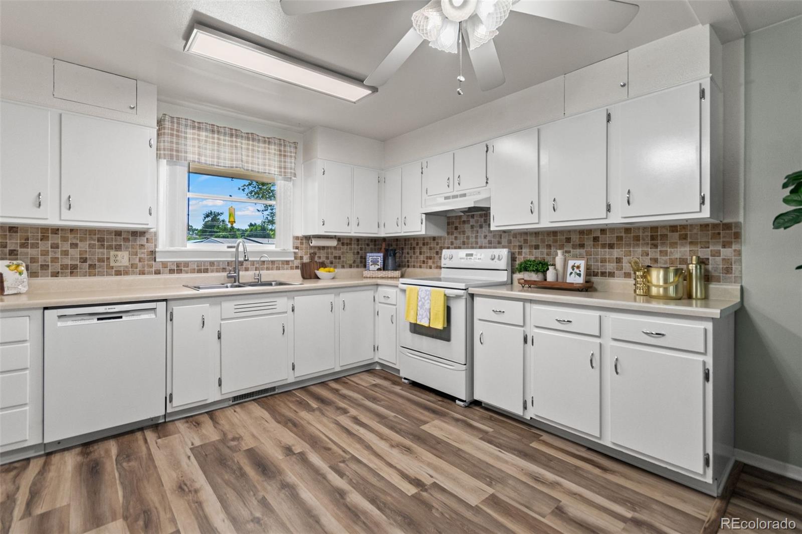 MLS Image #9 for 7310  granada road,denver, Colorado