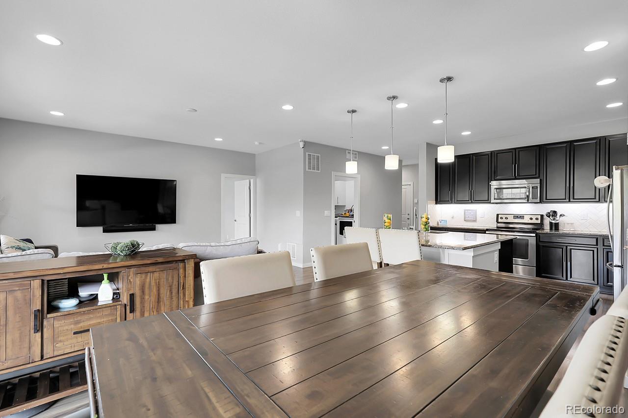 MLS Image #3 for 19210 e pacific place,aurora, Colorado