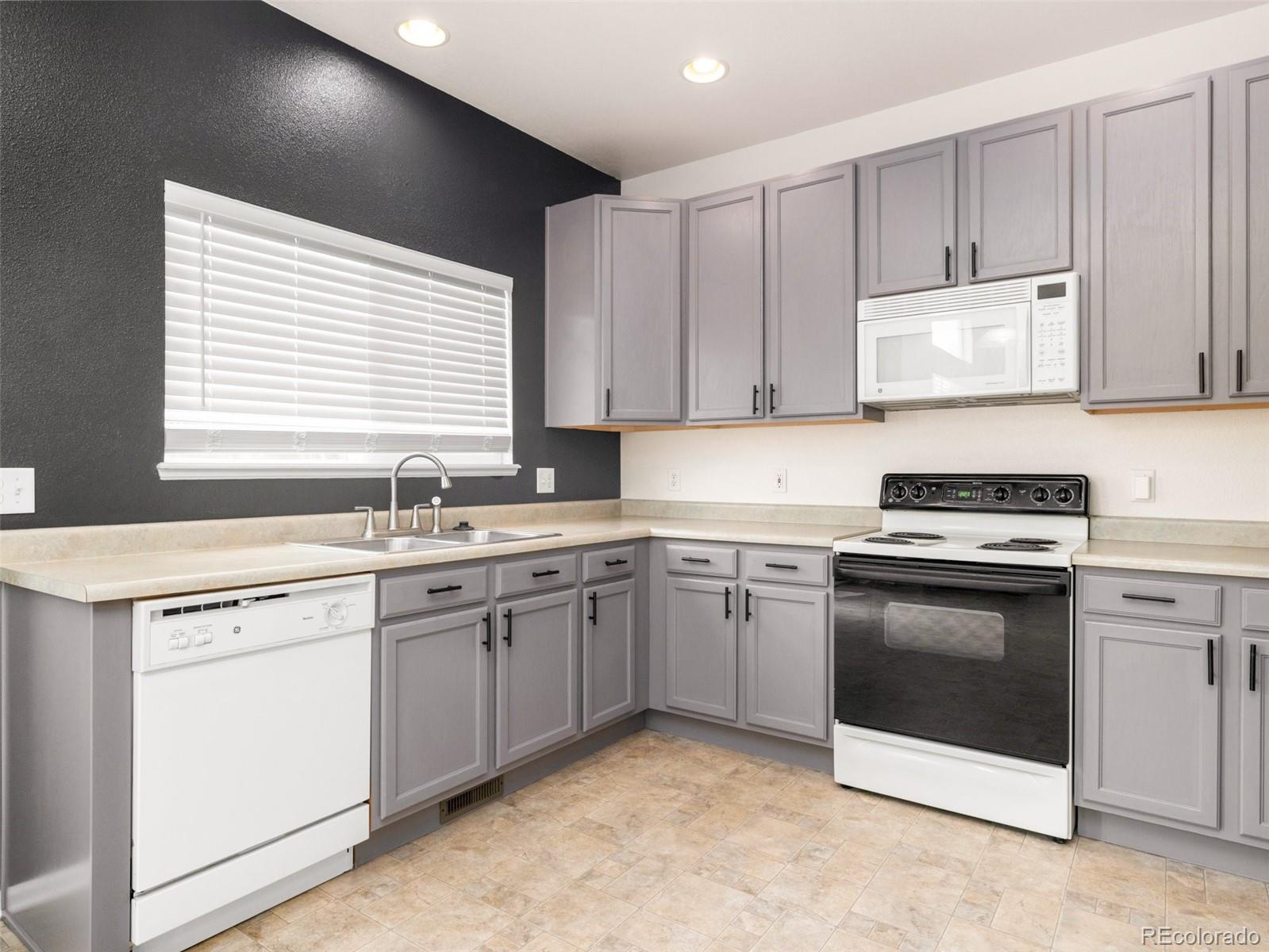 MLS Image #14 for 2117  settlers drive,pueblo, Colorado