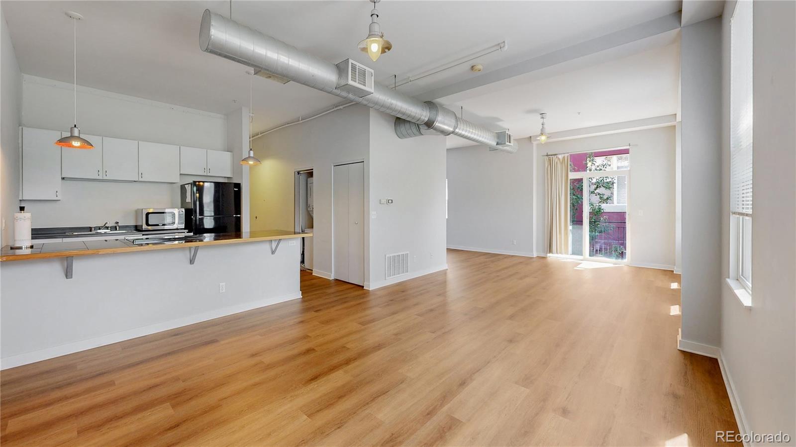 MLS Image #10 for 1521  central street 2d,denver, Colorado
