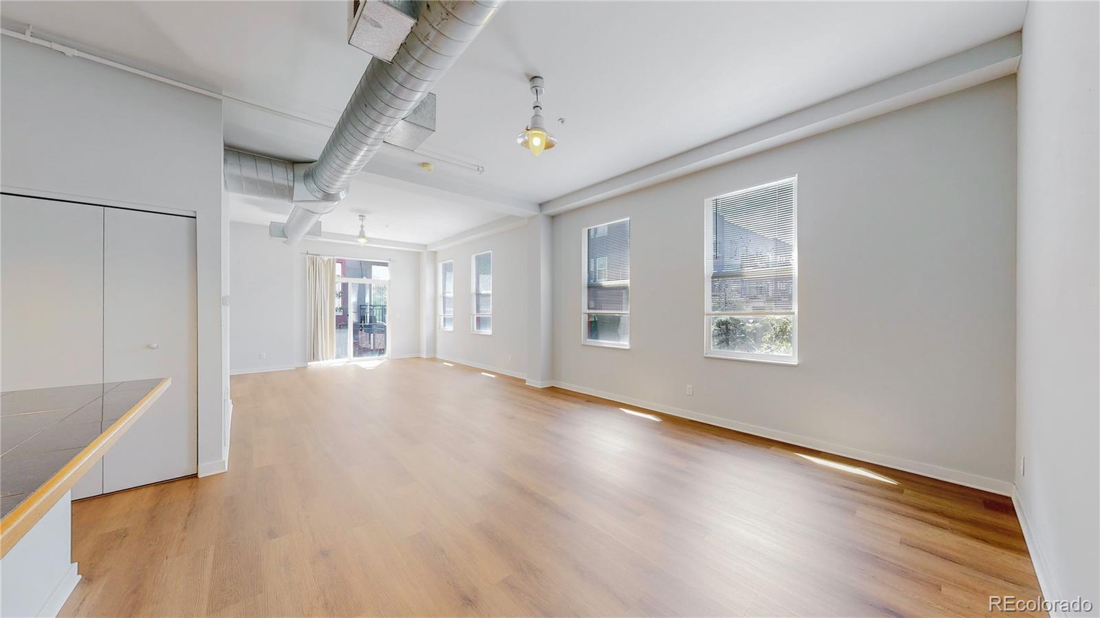 MLS Image #11 for 1521  central street 2d,denver, Colorado