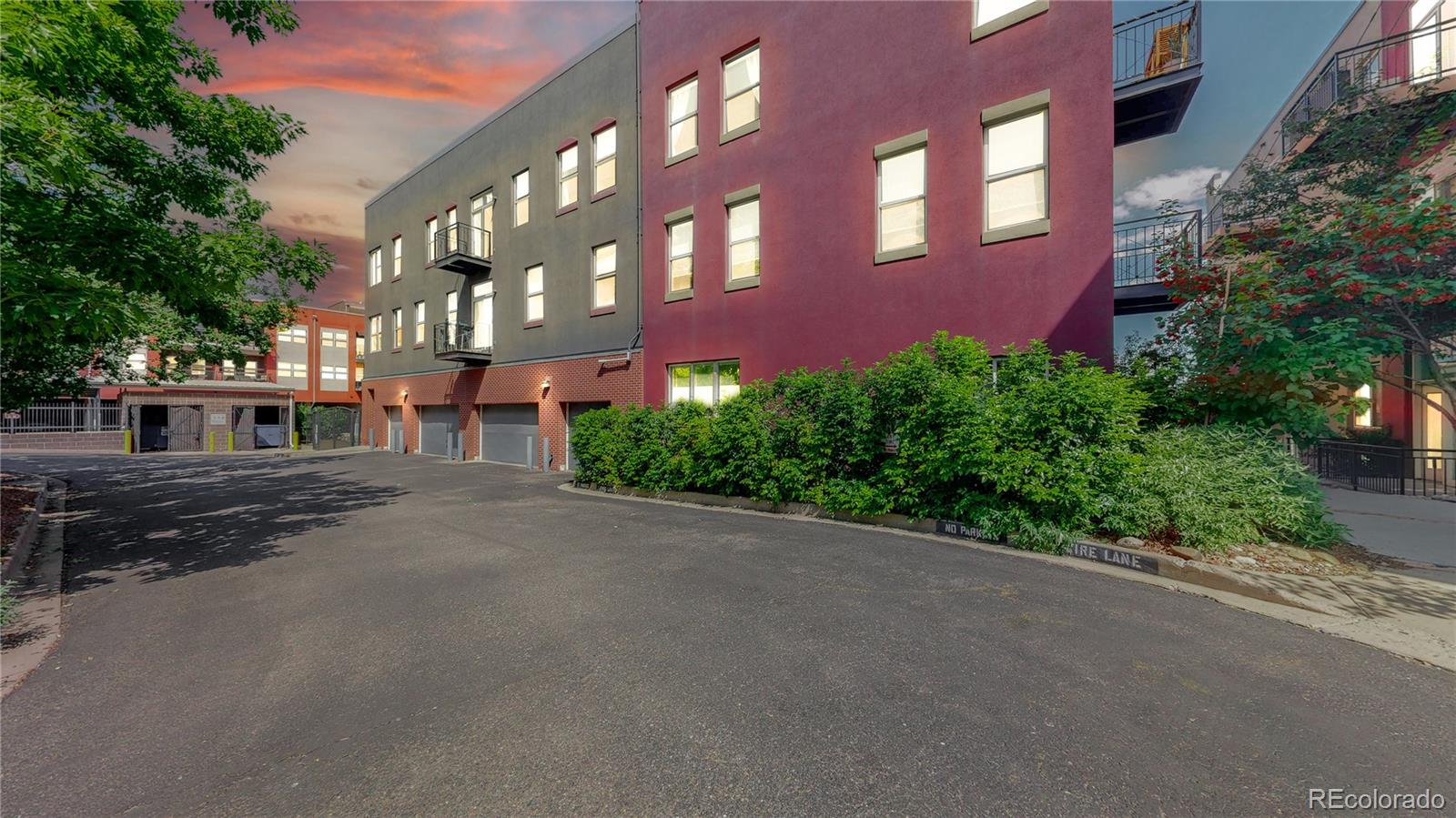 MLS Image #13 for 1521  central street 2d,denver, Colorado