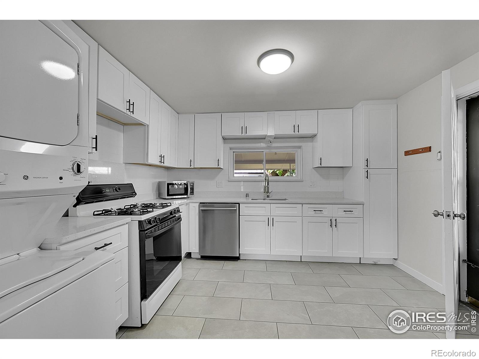 MLS Image #7 for 707 e emma street,lafayette, Colorado