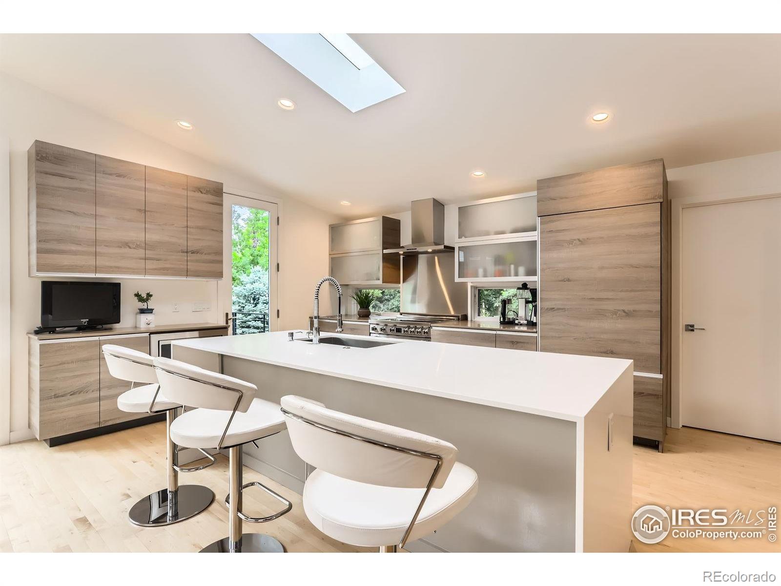 MLS Image #11 for 955  jasmine circle,boulder, Colorado