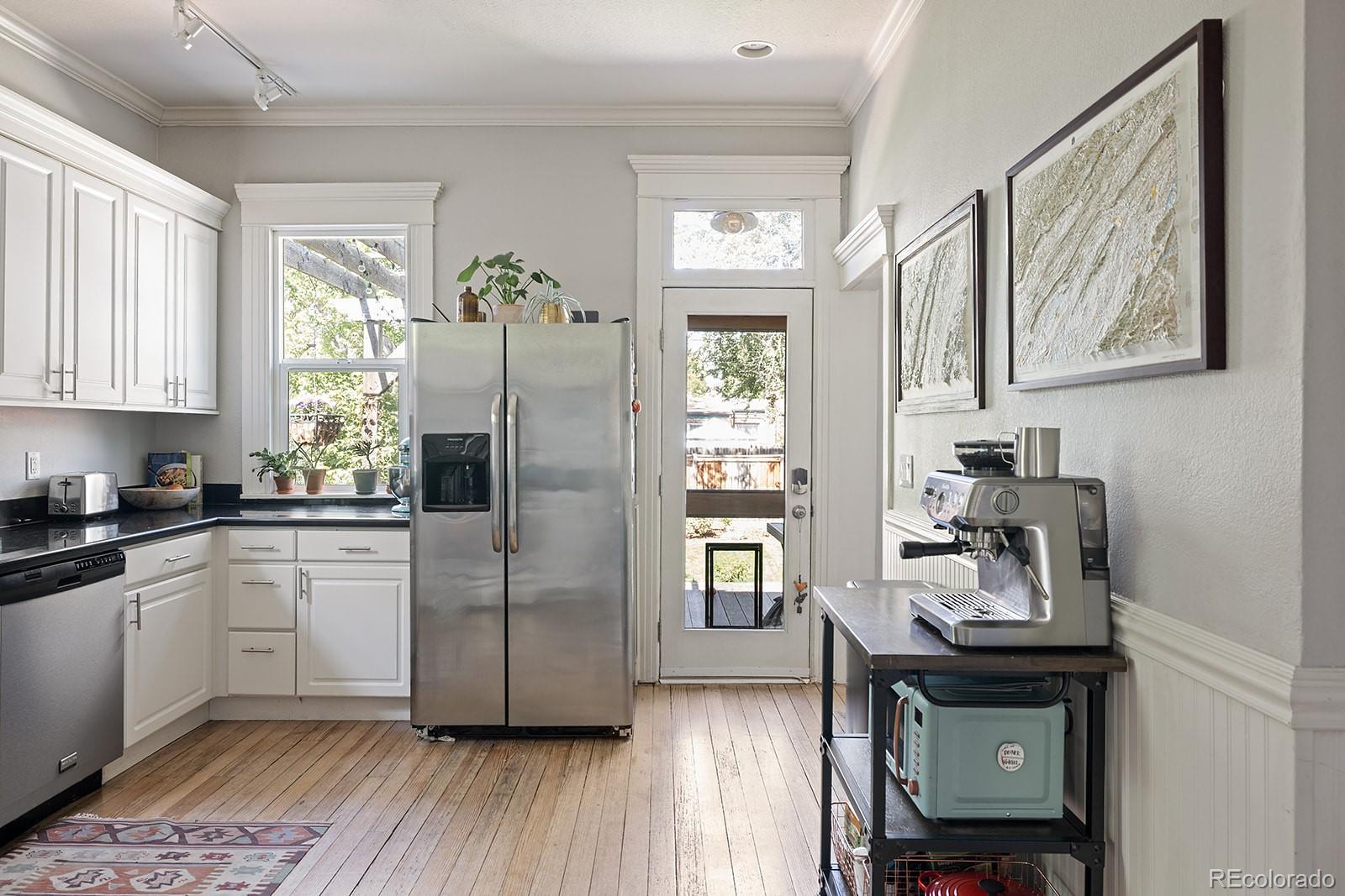 MLS Image #11 for 2445 n franklin street,denver, Colorado