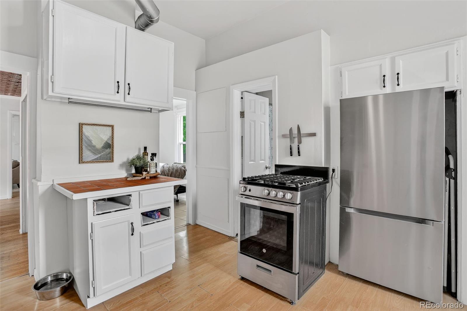MLS Image #15 for 274 s lincoln street,denver, Colorado