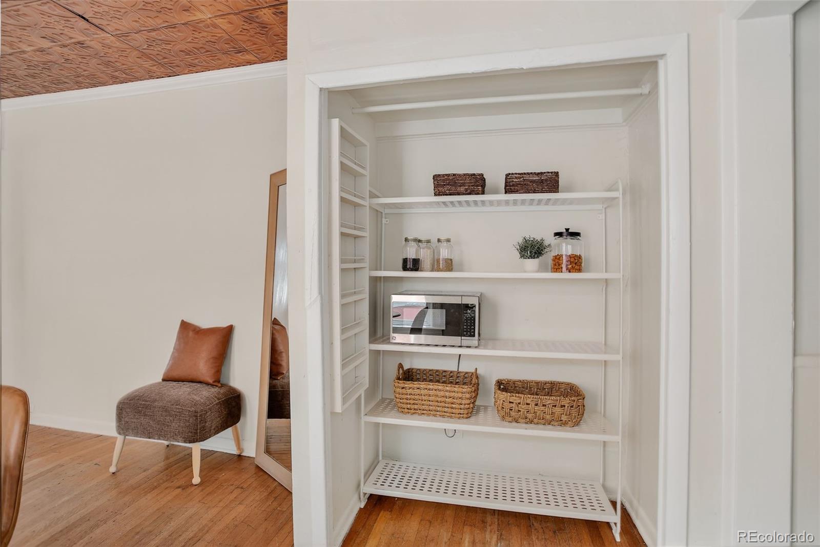 MLS Image #16 for 274 s lincoln street,denver, Colorado