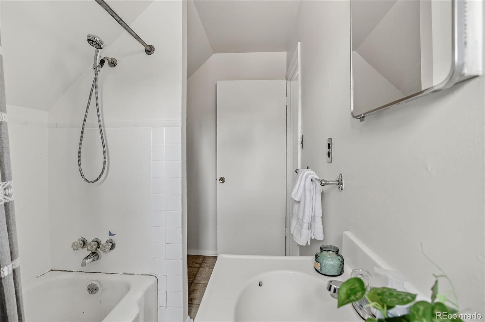 MLS Image #31 for 274 s lincoln street,denver, Colorado
