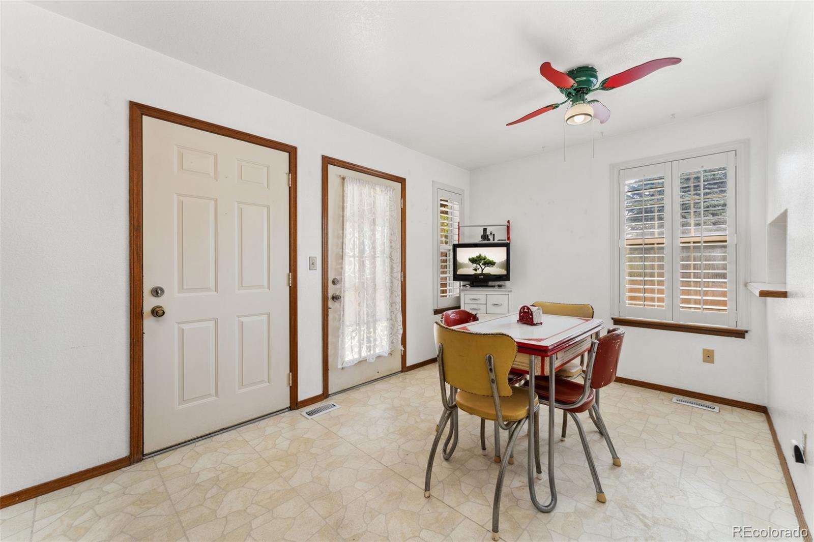 MLS Image #8 for 4390 s sheridan boulevard,littleton, Colorado