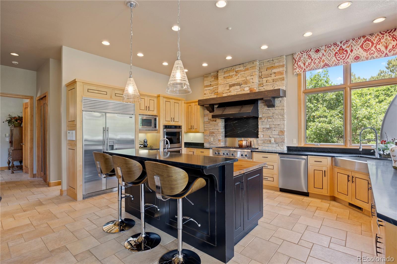 MLS Image #10 for 786  international isle drive,castle rock, Colorado
