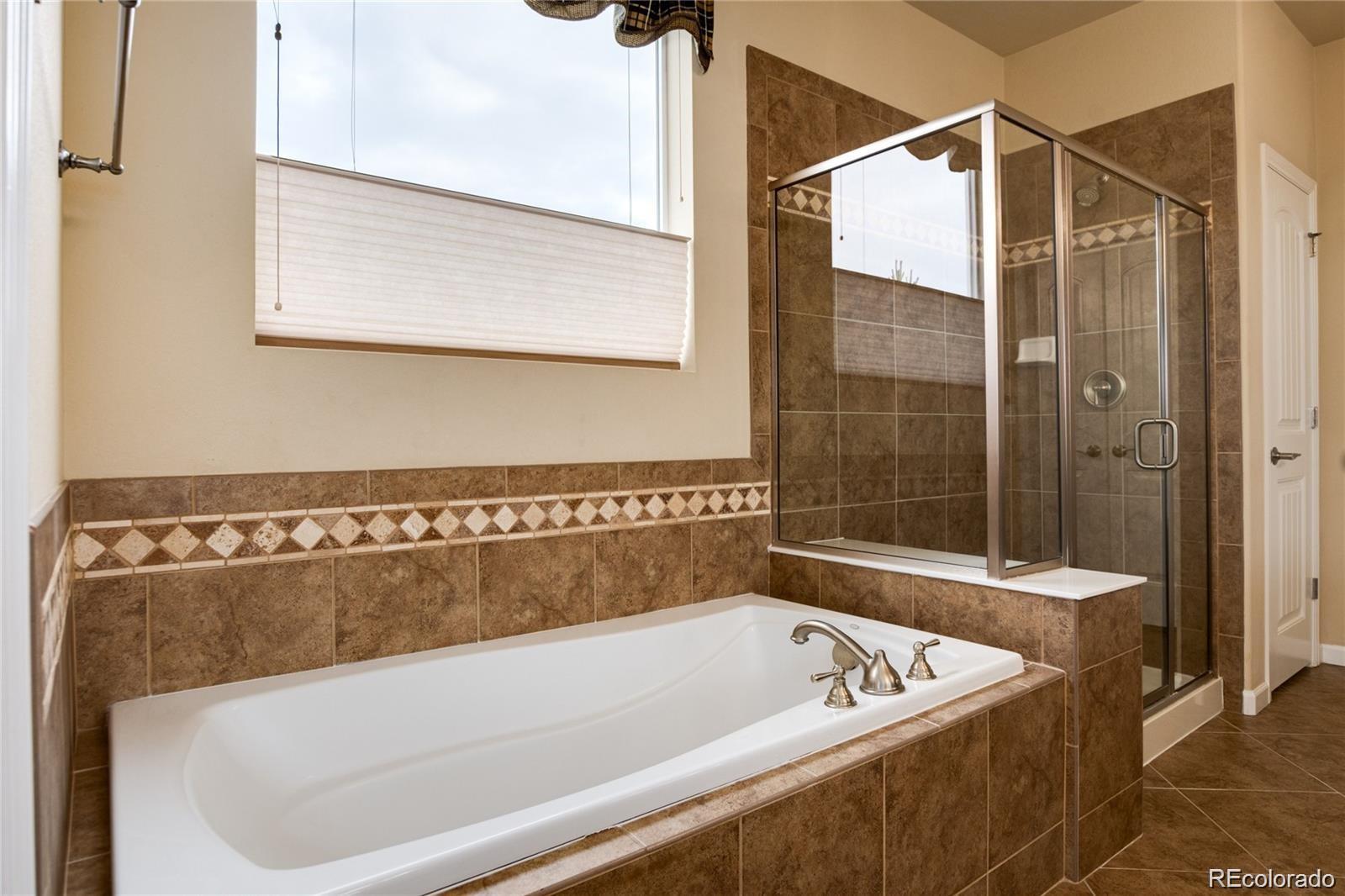 MLS Image #22 for 27235 e lakeview place,aurora, Colorado