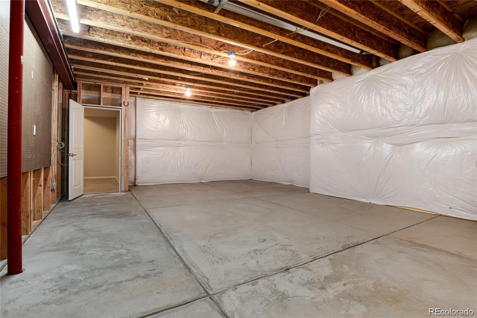 MLS Image #34 for 27235 e lakeview place,aurora, Colorado