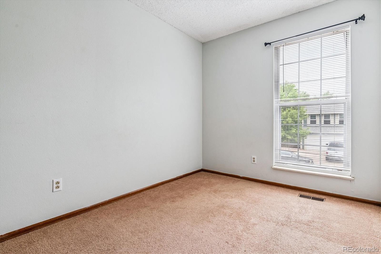 MLS Image #15 for 21052 e 45th avenue,denver, Colorado
