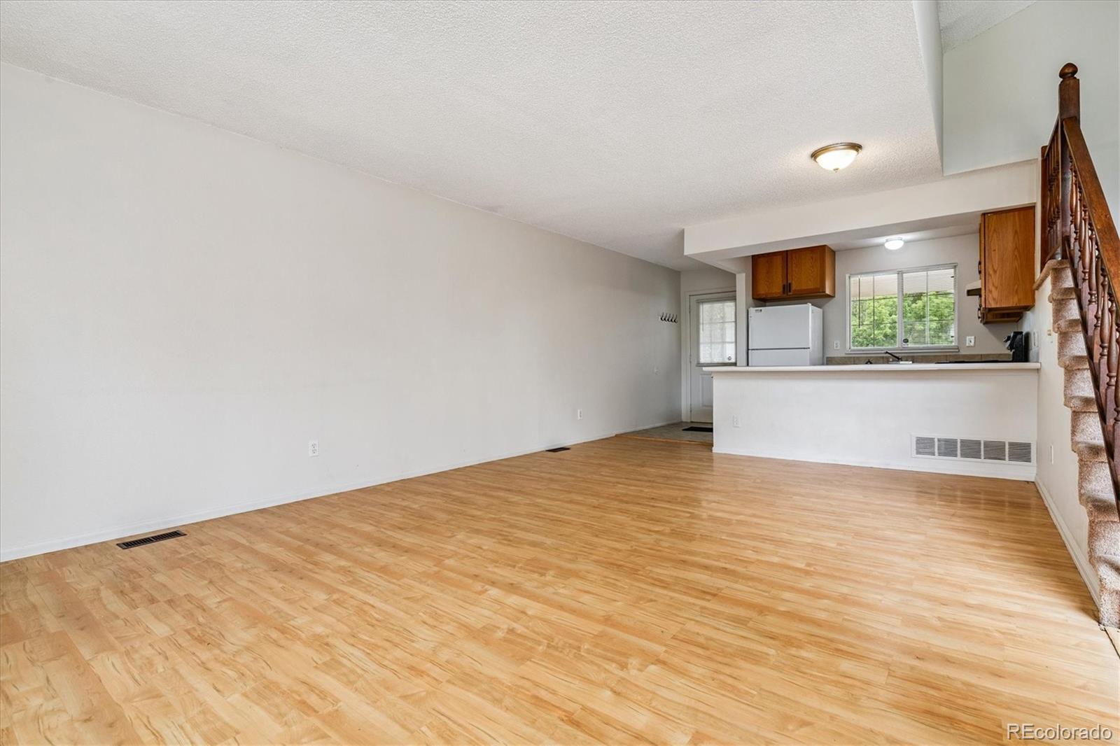MLS Image #5 for 21052 e 45th avenue,denver, Colorado