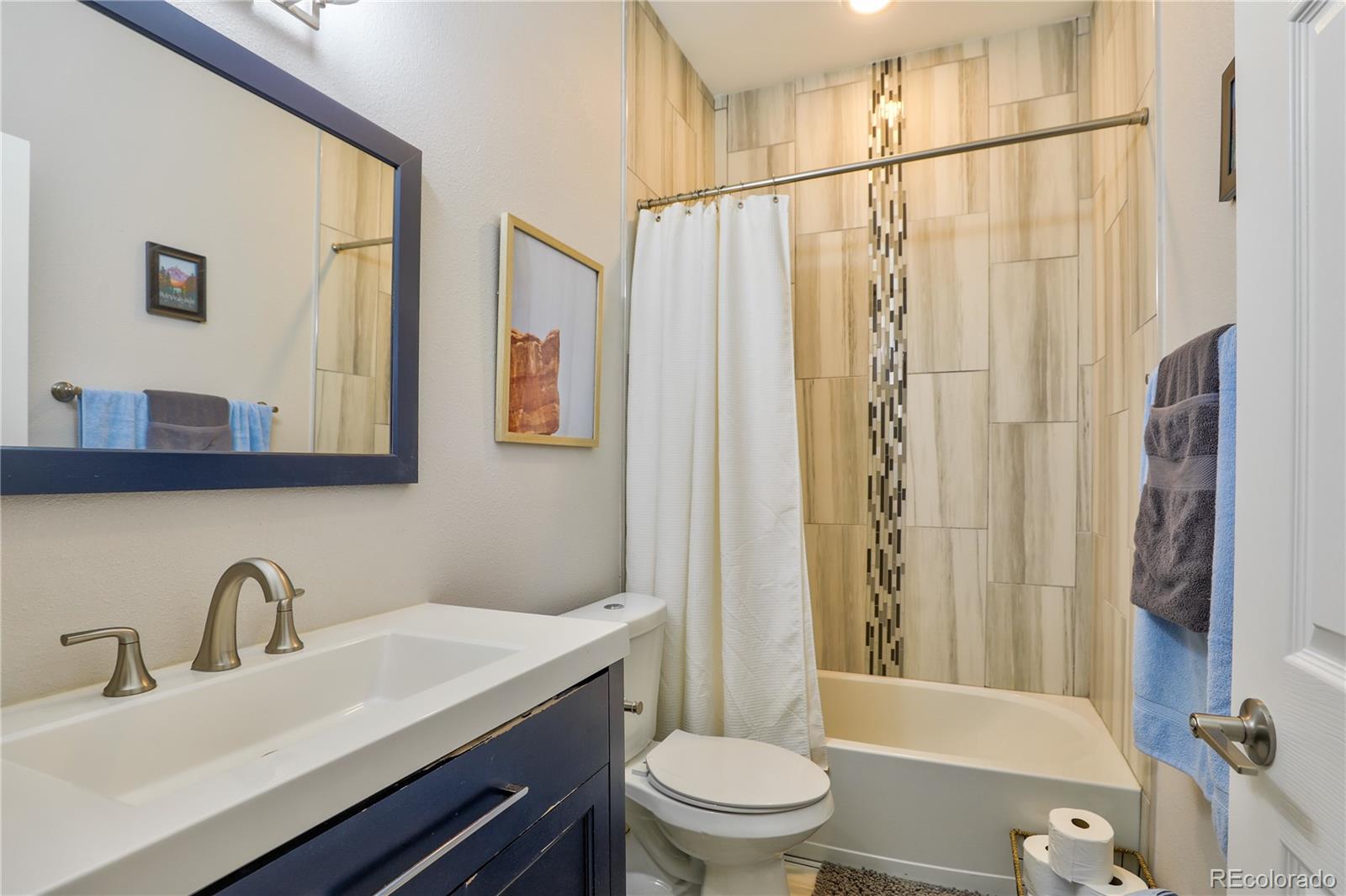 MLS Image #14 for 1739 e martin luther king jr boulevard,denver, Colorado